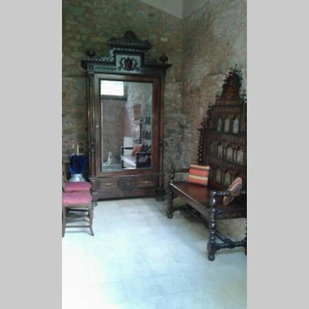 La Badenca. Masia Catalana Del S. XVII Riudaura Esterno foto