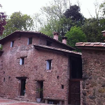 La Badenca. Masia Catalana Del S. XVII Riudaura Esterno foto
