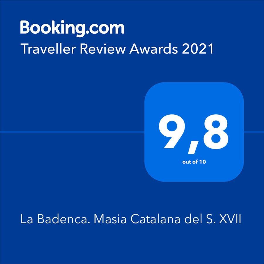 La Badenca. Masia Catalana Del S. XVII Riudaura Esterno foto